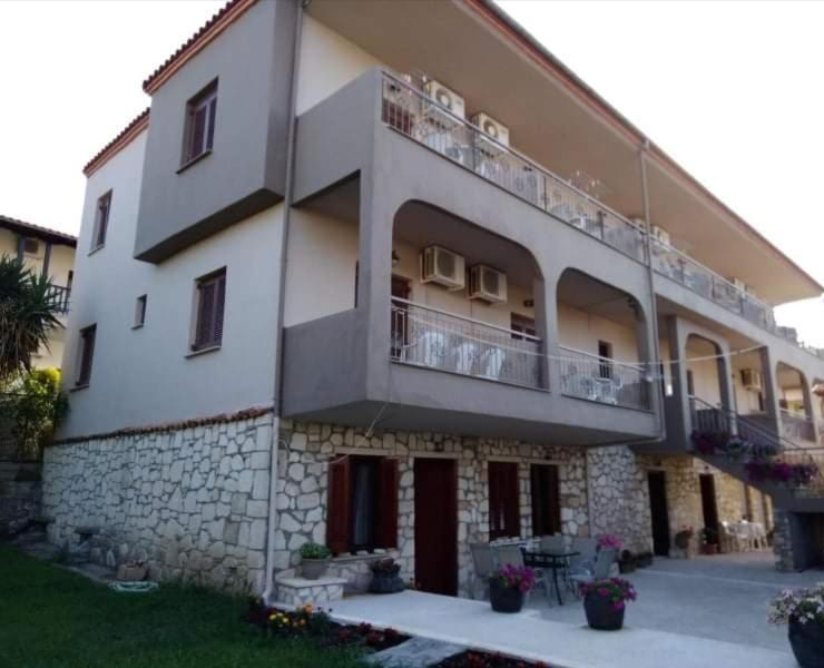 Christopher Apartments Afytos Exterior foto